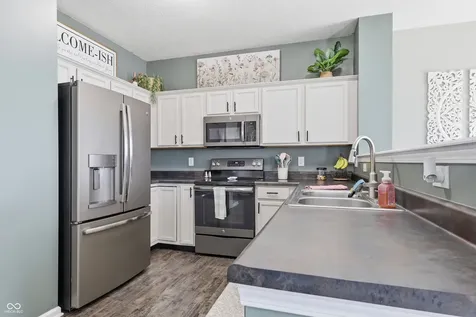 15343 Royal Grove Noblesville IN 46060