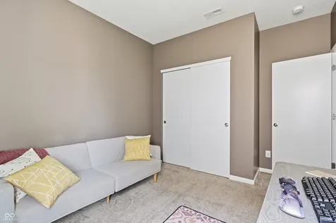 15343 Royal Grove Noblesville IN 46060
