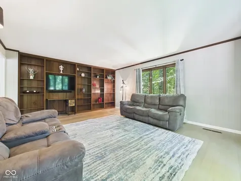 1607 Van Buskirk Road Anderson IN 46011