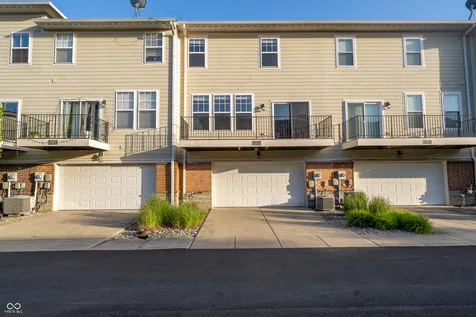 6342 Central Boulevard Whitestown IN 46075