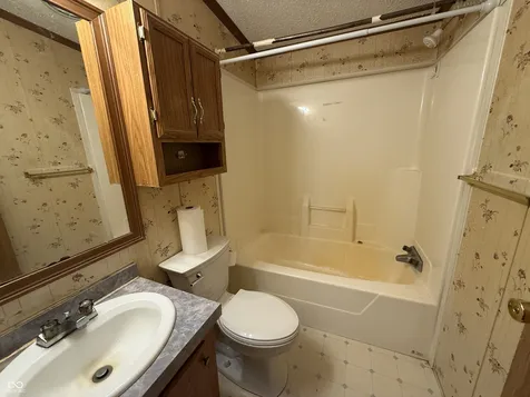 3220 W 650 S Lebanon IN 46052