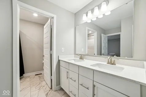 2156 W 171st Street Westfield IN 46074