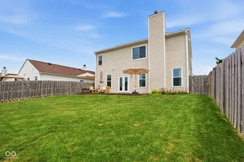 5781 White Pine Road Whitestown IN 46075