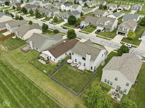 5781 White Pine Road Whitestown IN 46075