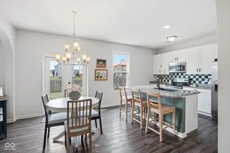 5781 White Pine Road Whitestown IN 46075