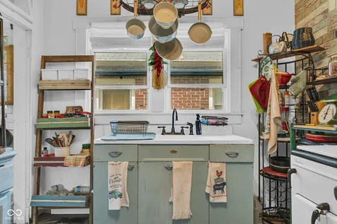3684 Birchwood Avenue Indianapolis IN 46205