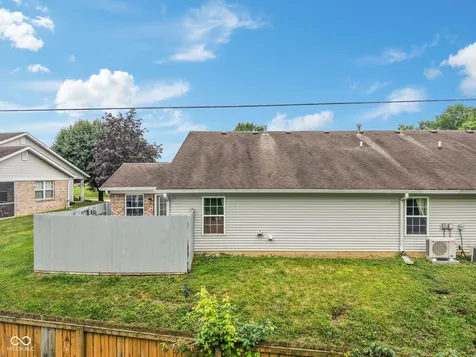 5662 Misty Ridge Drive Indianapolis IN 46237
