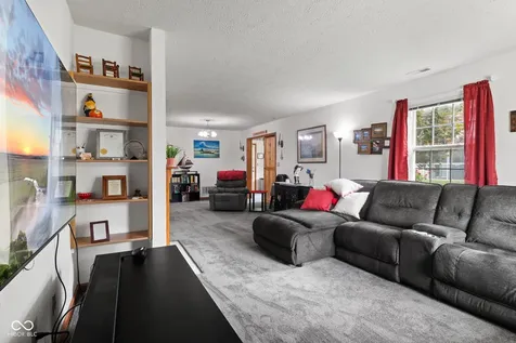 5662 Misty Ridge Drive Indianapolis IN 46237