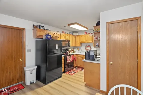 5662 Misty Ridge Drive Indianapolis IN 46237
