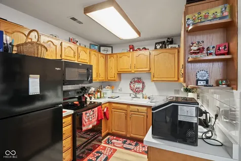 5662 Misty Ridge Drive Indianapolis IN 46237