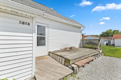 589 E Main Street Whiteland IN 46184
