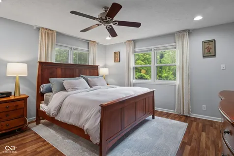 11524 Geist Woods Indianapolis IN 46236