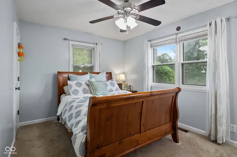 11524 Geist Woods Indianapolis IN 46236