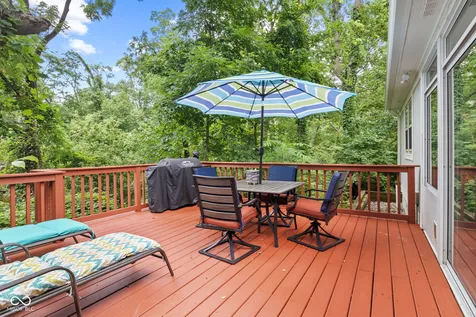 11524 Geist Woods Indianapolis IN 46236
