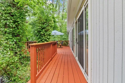 11524 Geist Woods Indianapolis IN 46236