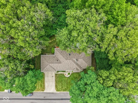 11524 Geist Woods Indianapolis IN 46236