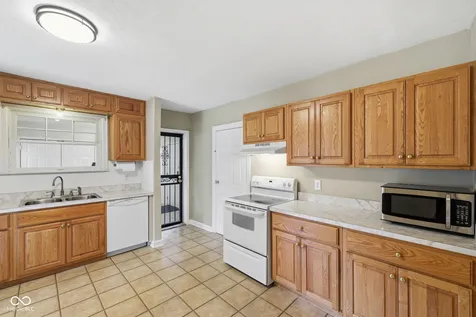 305 W Sumner Indianapolis IN 46217