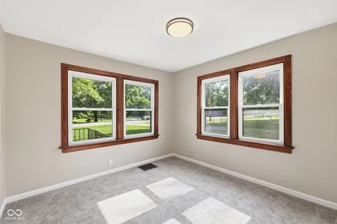 305 W Sumner Indianapolis IN 46217
