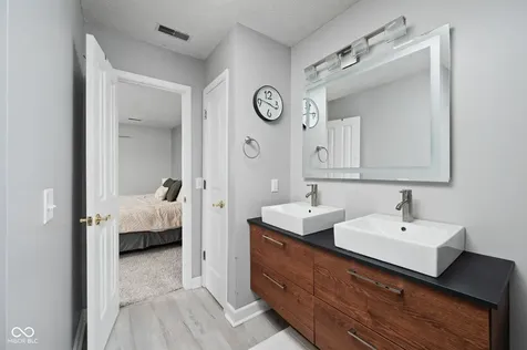 12992 Dellinger Drive Fishers IN 46038