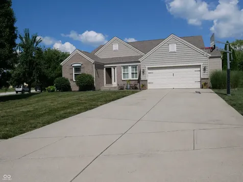 2225 Silver Rose Drive Avon IN 46123