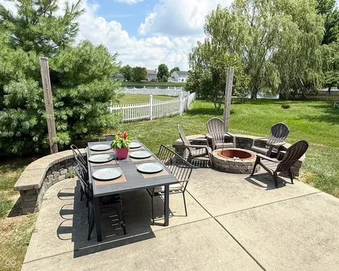2225 Silver Rose Drive Avon IN 46123