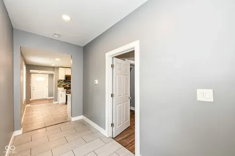 1653 S Delaware Street Indianapolis IN 46225