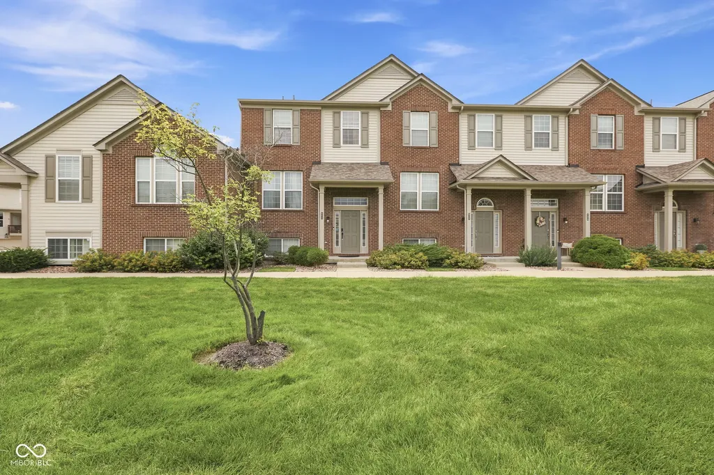 8422 Codesa Way Indianapolis IN 46278
