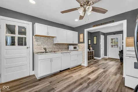 6315 Ratliff Road Indianapolis IN 46113