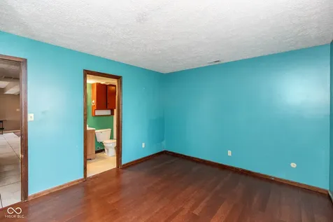8543 La Corrida Court Indianapolis IN 46227