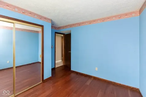 8543 La Corrida Court Indianapolis IN 46227