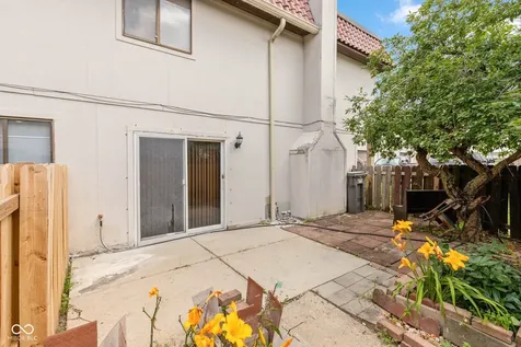 8543 La Corrida Court Indianapolis IN 46227