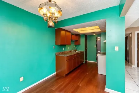 8543 La Corrida Court Indianapolis IN 46227