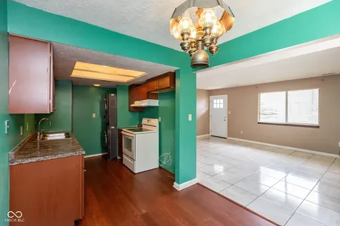 8543 La Corrida Court Indianapolis IN 46227