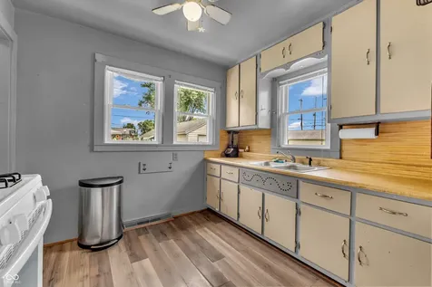 2816 16th Street Columbus IN 47201