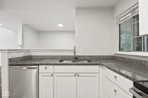 2952 Scottsdale Drive Indianapolis IN 46234