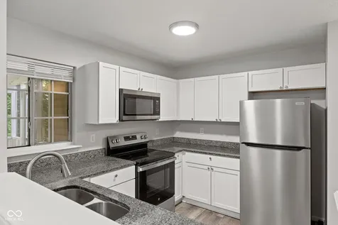 2952 Scottsdale Drive Indianapolis IN 46234