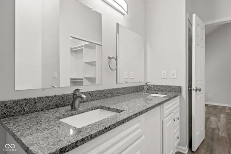 2952 Scottsdale Drive Indianapolis IN 46234