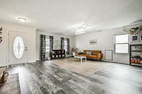 863 Moate Circle Greenwood IN 46143