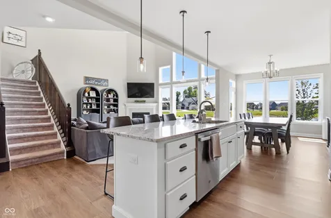 976 Pond View Drive Greenfield IN 46140