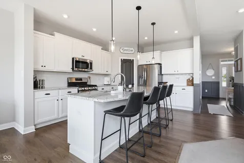 976 Pond View Drive Greenfield IN 46140
