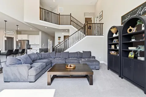 976 Pond View Drive Greenfield IN 46140