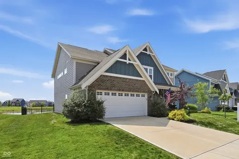976 Pond View Drive Greenfield IN 46140