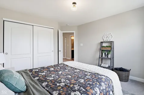 976 Pond View Drive Greenfield IN 46140