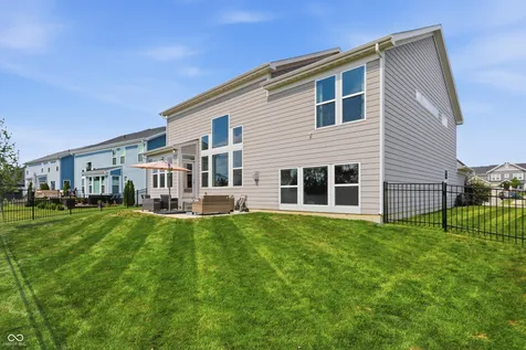 976 Pond View Drive Greenfield IN 46140