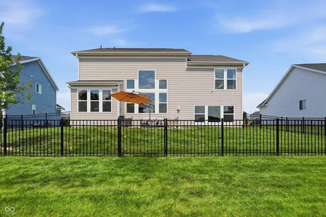 976 Pond View Drive Greenfield IN 46140