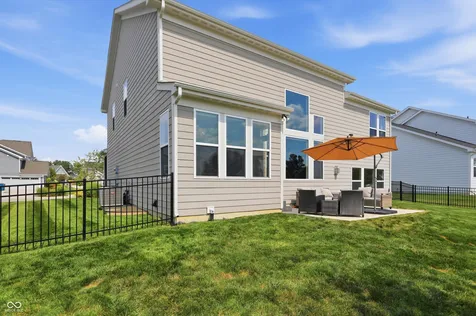 976 Pond View Drive Greenfield IN 46140