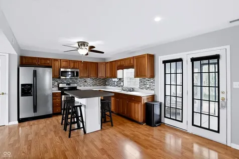 4832 Thicket Grove Lane Indianapolis IN 46237