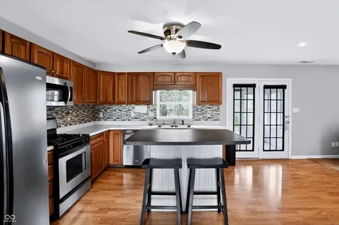 4832 Thicket Grove Lane Indianapolis IN 46237