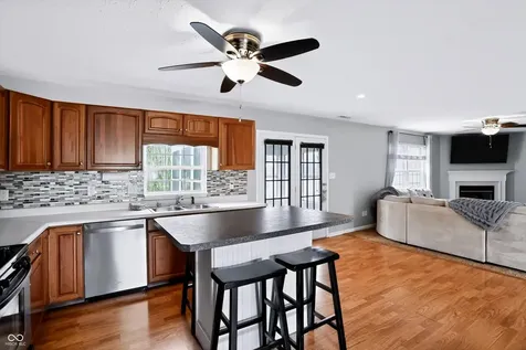 4832 Thicket Grove Lane Indianapolis IN 46237