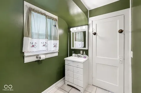 851 S Pershing Avenue Indianapolis IN 46221